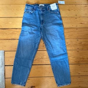 Abercrombie and fitch mom jeans size 31/13L *new*